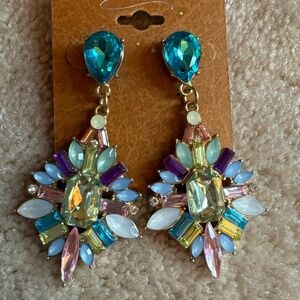 Statement Glamor Drop Earrings